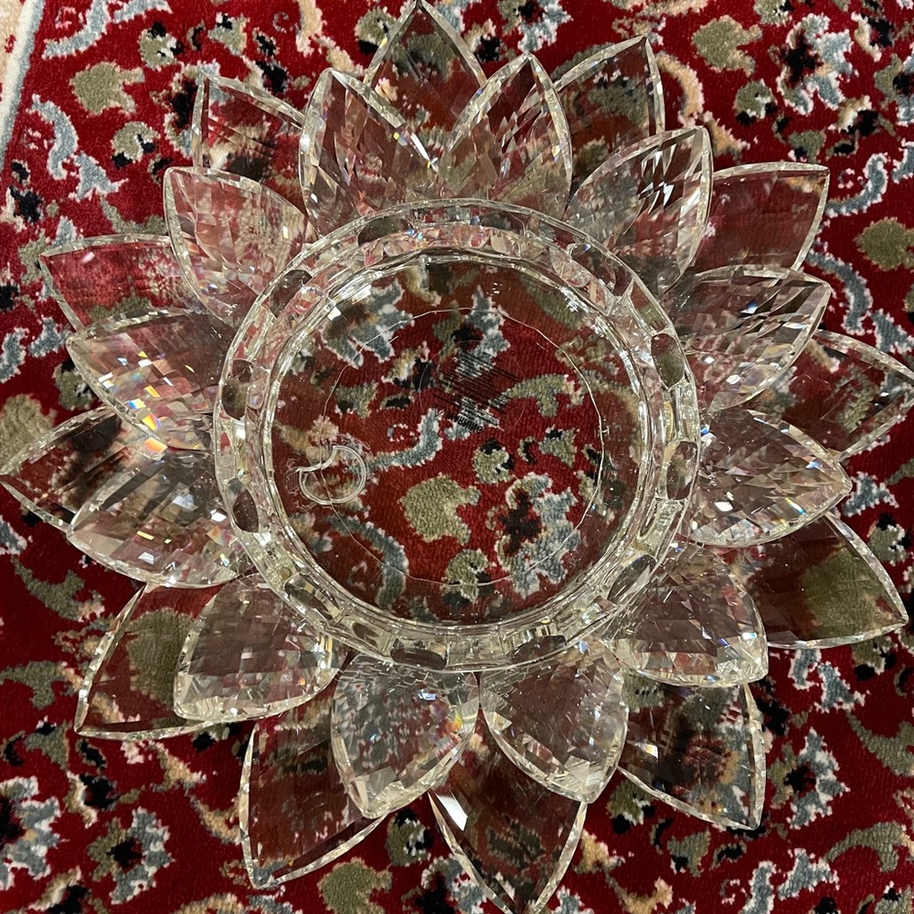 COPY - XXL Crystal Lotus Flower Pillar Candle Holder